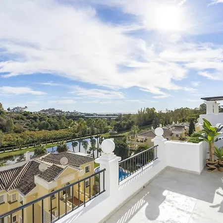 Sunny 3bdr Penthouse @benahavis Golf Area