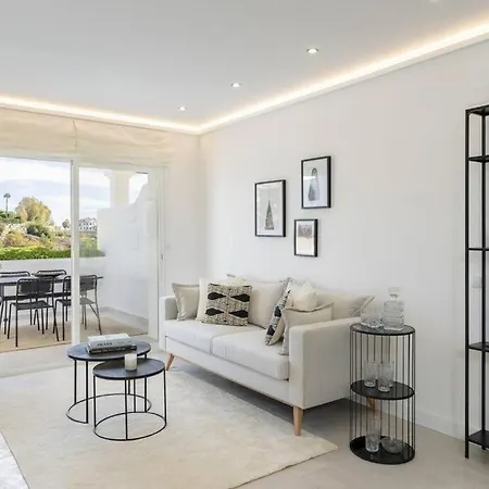 Sunny 3bdr Penthouse @benahavis Golf Area Apartment