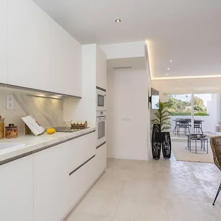 Sunny 3bdr Penthouse @benahavis Golf Area * Benahavís